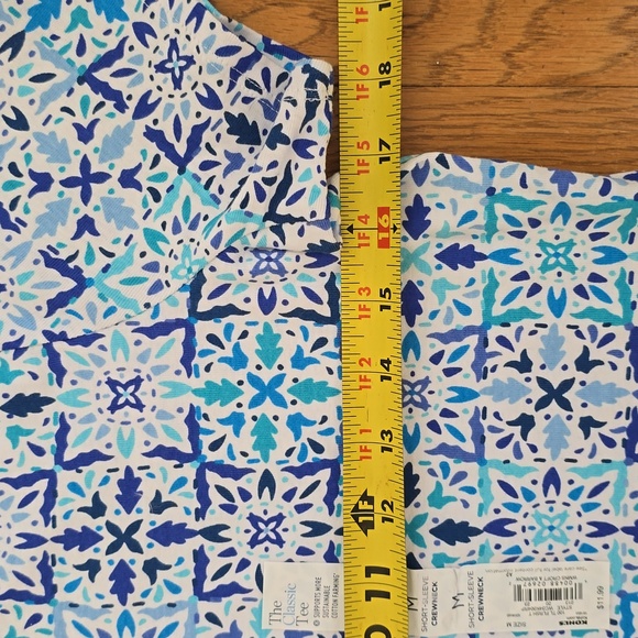 CROFT AND BARROW WOMEN'S SHORT SLEEVE BLUE & WHITE PULLOVER TOP SIZE MEDIUM - Picture 7 of 12